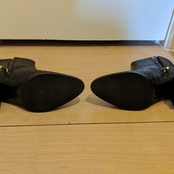 NWT NEW J. McLaughlin Gwyneth Black Croc Bootie 7 - Picture 7 of 8